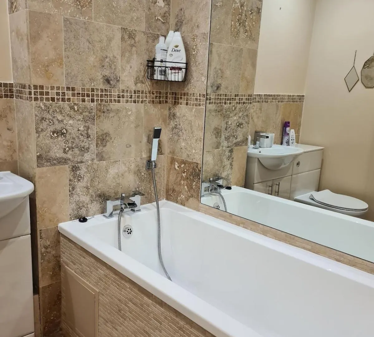 Entire Two Bedroom Ravens Lodge Middlesbrough Holiday home